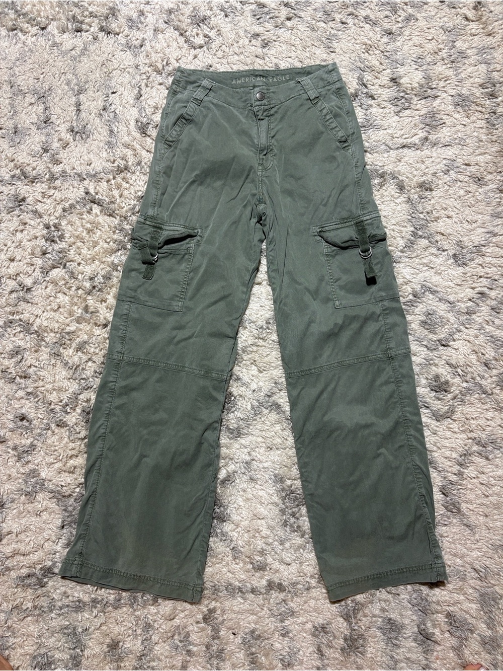 American Eagle Super High Rise Baggy Wide Leg cargo pants size 000
